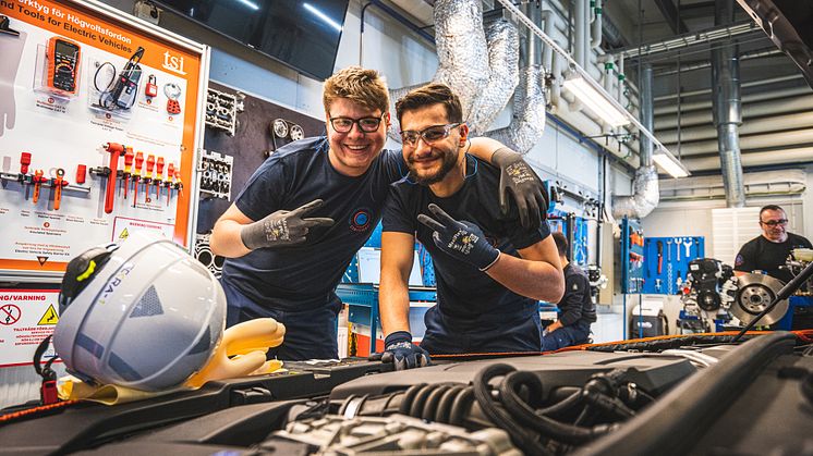 Vallentuna gymnasium firar certifiering som  Motorbranschcollege