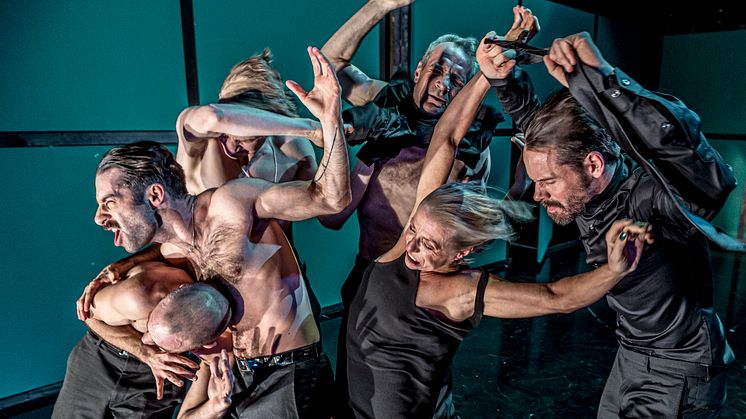 Alexander Ekmans Kuckel 2 turnerar med Dansnät Sverige och kommer till Växjö och Karlshamn i oktober. Foto: Mats Bäcker.