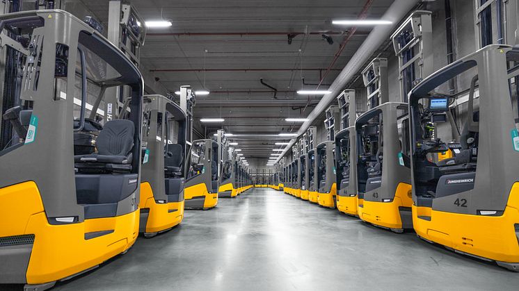 Jungheinrich litium-ion-trucks styrker den interne logistik for Normal A/S  