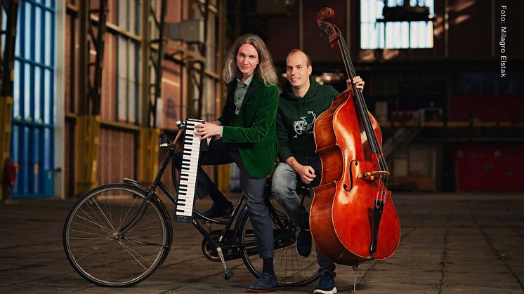 Théotime Voisin och Maurice van Schoonhoven i Mr Green and the Neighbor