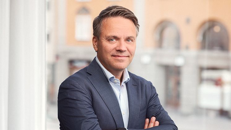 Martin Lippert 3.jpg