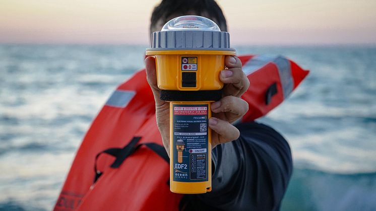 The rescueME EDF2 Distress Light