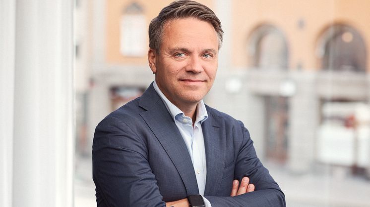 Martin Lippert 3.jpg