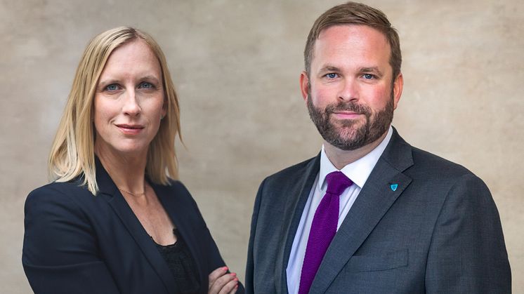 Kristin Jacobsson och Jonas Naddebo (C).