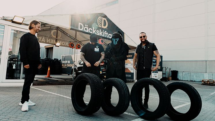 På bilden:  John Larzon, CMO på Däckskiftarna och Chris Adam, Apoc och Benjamin Jennebo från Smash Into Pieces | Fotograf: John Gyllhamn