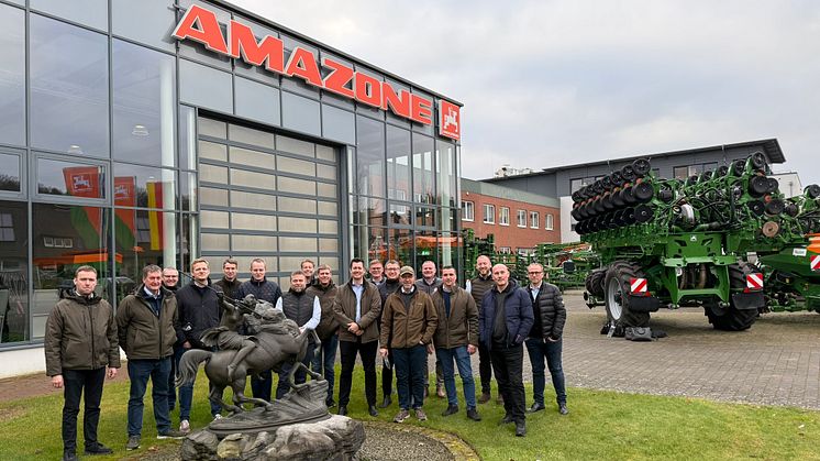 Stærkere fokus på redskaber til moderne planteavl fra bl.a. Amazone, hvor de fynske og jyske sælgere netop har været på besøg