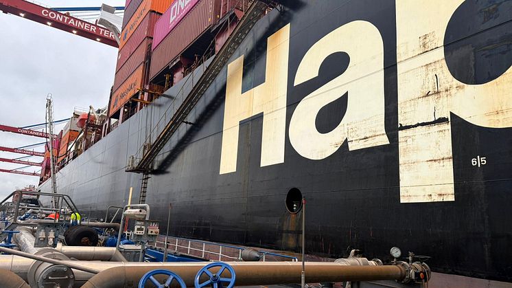 Mabanaft delivering B30 Biofuel to Hapag-Lloyd.jpg