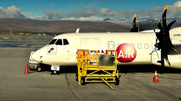 Det polske flyselskapet Sprintair flyr blant annet for Posten her i Tromsø.
