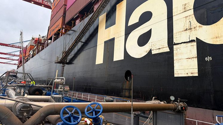 Mabanaft delivering B30 Biofuel to Hapag-Lloyd © Mabanaft GmbH & Co.KG