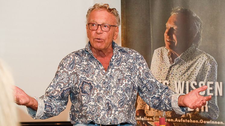 Foto: Axel Effner - In seinem Buch sagt Horst Babinsky ganz klar: „Entscheidungen kennen kein Vielleicht. Entweder du machst es oder du lässt es. Zweifel sind keine Option.“