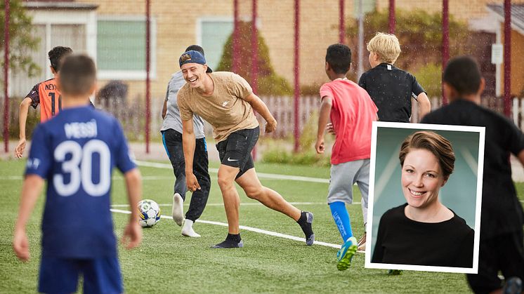 Spontanfoboll i en av Mimers stadsdelar och Frida Storm Nilsdotter från RF-SISU Västmanland.