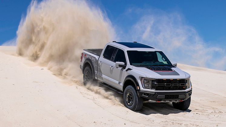  Ford F-150 Raptor R