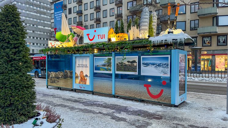 TUI tar över Odenplan i årets första kampanj