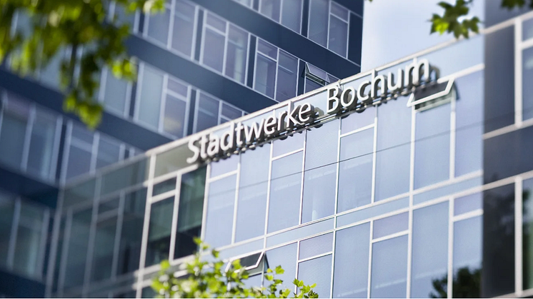 Grüne Fernwärme durch Pflanzenkohle: Novocarbo kooperiert mit Stadtwerken Bochum