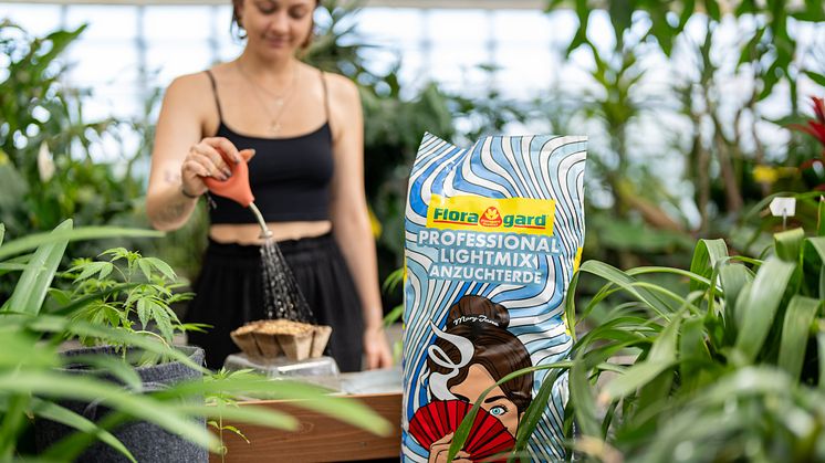 Die fein strukturierte Professional Lightmix Anzuchterde ergänzt ab sofort das Grow-Sortiment von Floragard. 