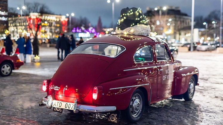 Last year, 5,000 people gathered on Avenyn to see the Lucia Parade. Photo: Avenyföreningen.