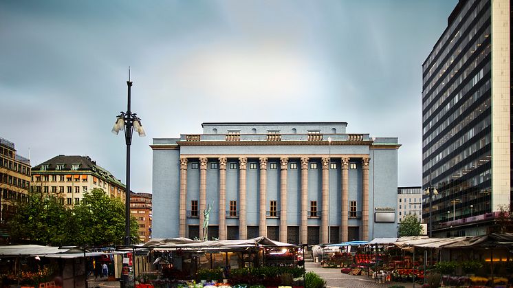 Fasadrenoveringen har inletts – det himmelsblå konserthuset återfår sin glans. Foto: Mats Lundqvist