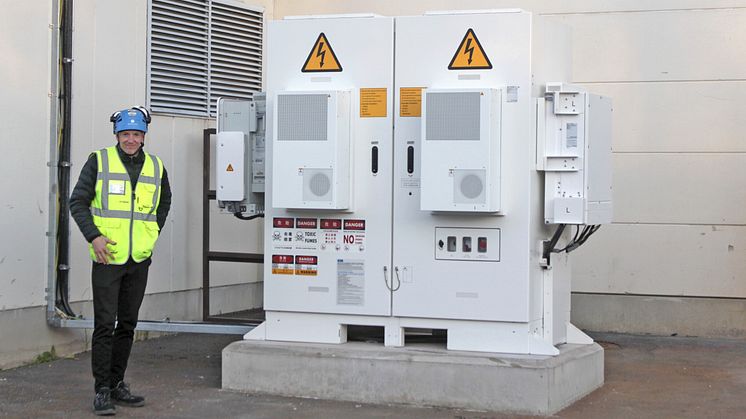 Solarvoima Alu-Releco CheckWatt battery 16 9.jpg