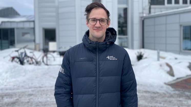 Tobias Tovedal är ny vd för Patient Safety Surveillance Solutions (P3S): "Det är utmanande att lära sig en ny del av vården, samtidigt ligger P3S rätt i tiden och många externa faktorer talar till vår fördel" säger han. 