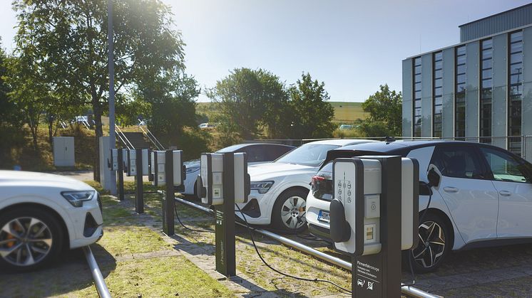 Hager wird zertifizierter Hardware-Partner von chargecloud GmbH für intelligente Ladelösungen