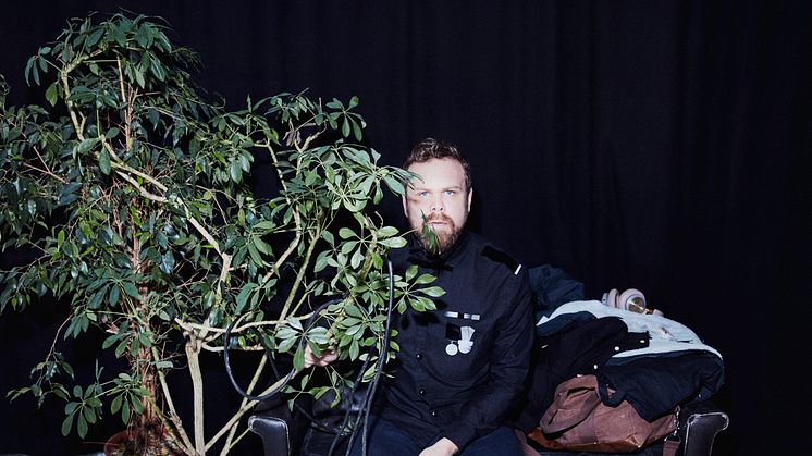 Loney Dear spelar med Nordiska Kammarensemblen på Sundsvalls Teater 22 maj. Foto: Nadja Sjöström