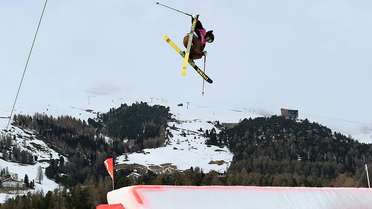 Axel Burmansson under big air-träningen på VM. Foto: @fisparkandpipe.  