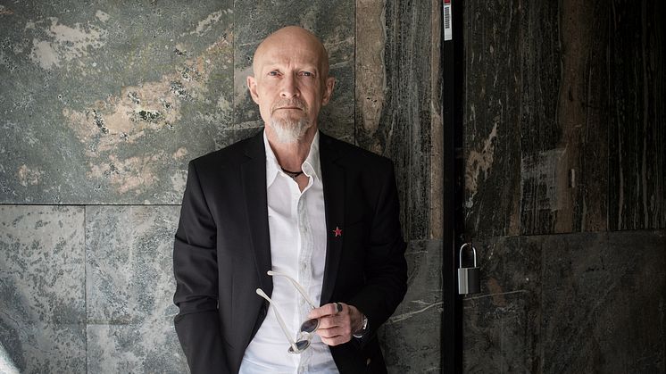 Årets hedersprisvinner Lars Saabye Christensen innkasserte sin tredje Brage-statuett. (Foto: Hanna Kristin Hjardar)