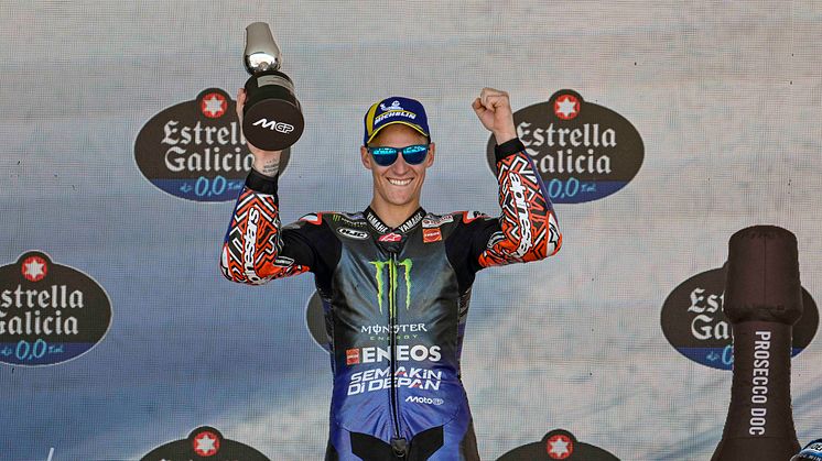  MotoGP：ポールポジションからスタートし2位表彰台を獲得した#20 F・クアルタラロ選手