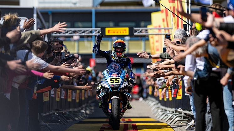 WorldSBK 4/12：レース1で今季最高位の2位表彰台を獲得した#55 A・ロカテッリ（YZF-R1）