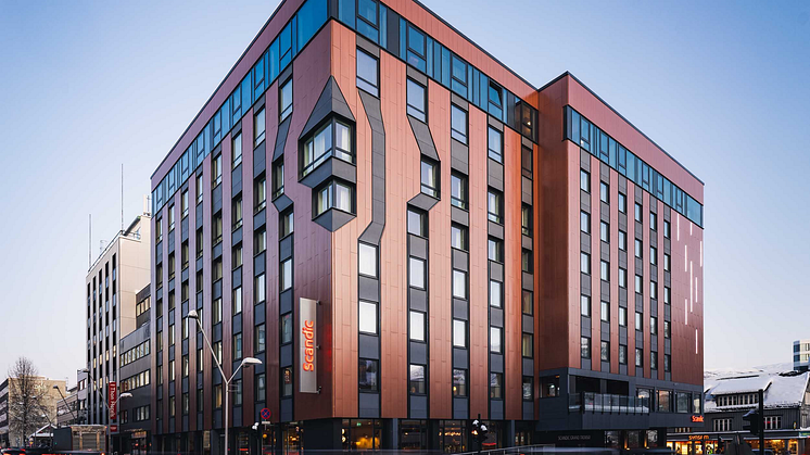 BYTER TILLHÖRIGHET: Grand Tromsø vill från december heta Quality Hotel Grand Tromsø och ingå i Strawberry. 