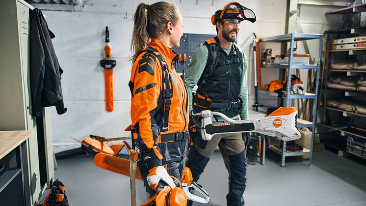 STIHL yhtiön tämän vuoden metsä- ja viheralan raportti paljastaa pohjoismaisen teollisuuden voimakkaan suuntauksen kohti ympäristöystävällisempiä kone- ja tekniikkavalintoja.