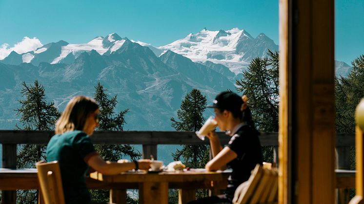 Moosalp-Restaurant-Moosalp_(c) Switzerland Tourism _ Nicola Fürer.jpg