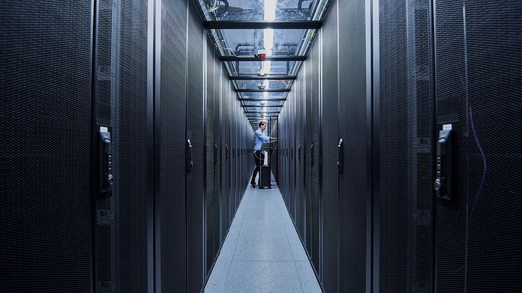 Spannende Einblicke in die digitale Welt: LEW TelNet bietet im Rahmen der TdoRZ an mehreren Tagen private Führungen nach individueller Terminvereinbarung (Foto: LEW / Brechenbacher und Baumann)