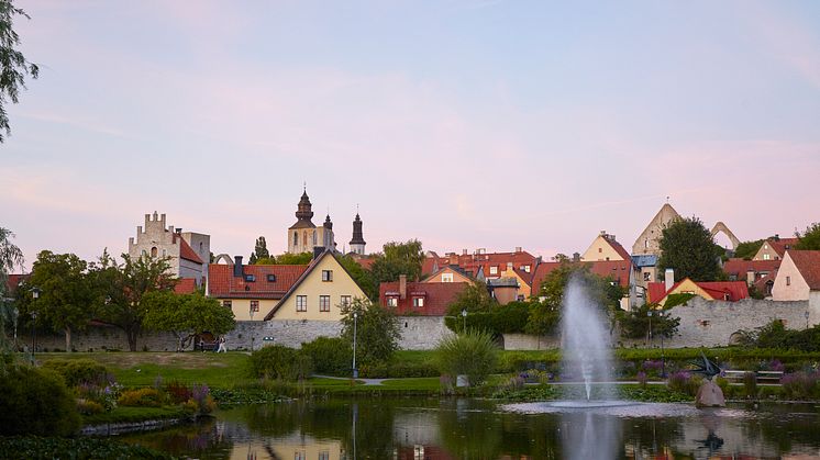 Bild på Visby under sommaren.