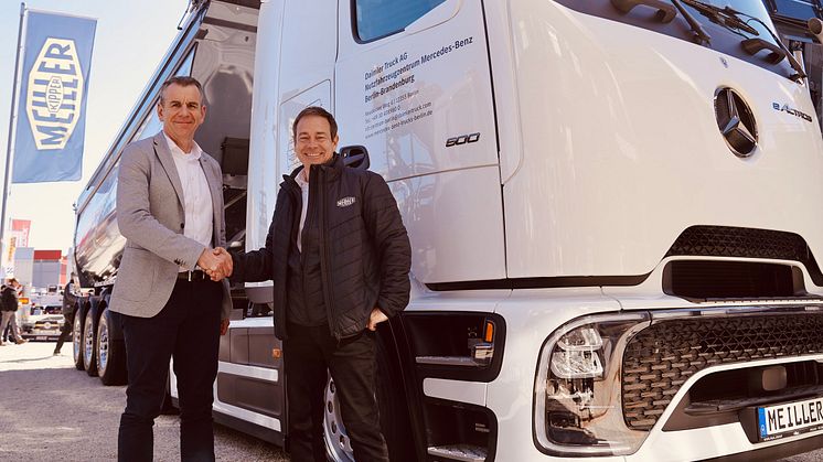 Der eActros 600 mit dem neuen Nebenantrieb (mPTO) von Paul in Kombination mit dem Meiller Kipper Grandload  