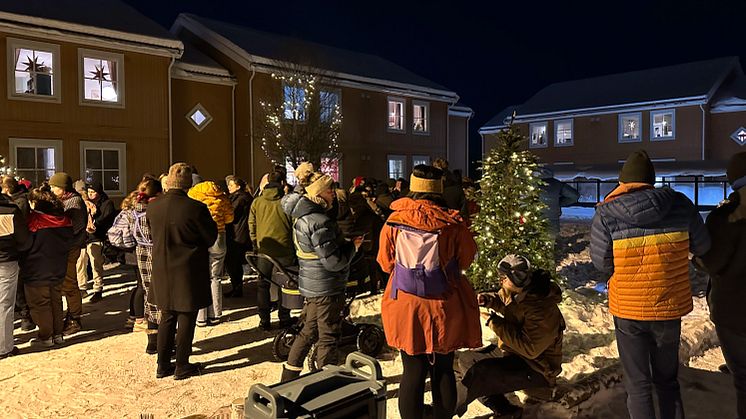 Fra julegrantenningen i 2023. Foto: Samskipnaden