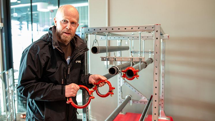 Produktsjef Andreas Nilsson har ansvar for Moteks sortiment innen skruteknikk, verneutstyr, rilledeler og cobuilder. 