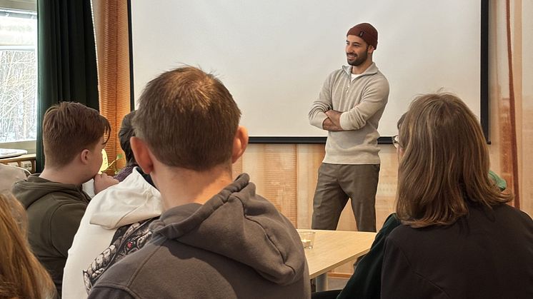  Samir Jamehdar, tidigare studerande vid YH Akademin, berättade om sin resa från utbildning till egen startup – Leapscribe.