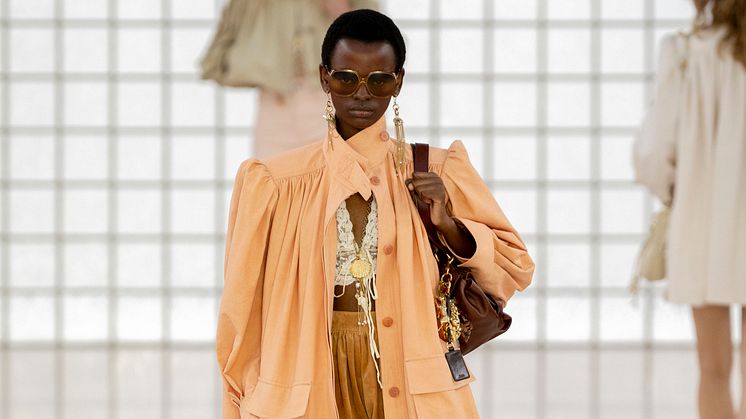 Authentic Beauty Concept - Paris Fashion Week