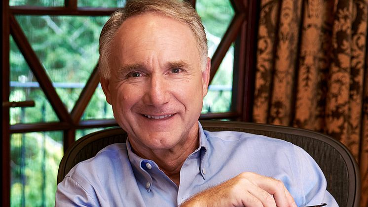 Dan Brown.jpg