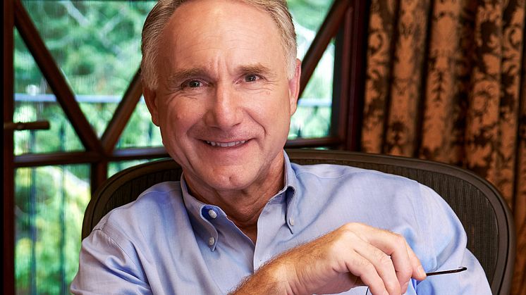 Dan Brown.jpg
