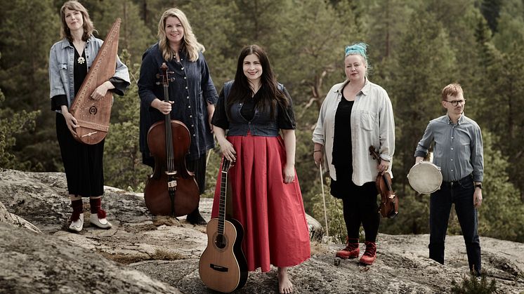 Vera Vinter med musikervänner gästar Sara kulturhus under våren. Foto: Maria Fäldt