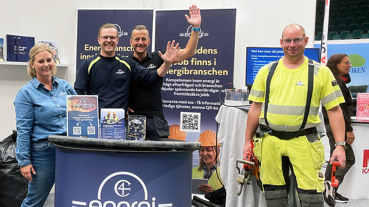 C4 Energi på framtidsmässa för att locka nya kollegor till branschen. Från vänster: Helena Lundahl, Mårten Persson, Håkan Nilsson, Jens Persson