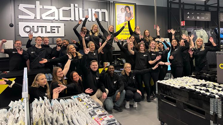 Från öppningen den 10 april 2025 av den 56:e Stadium Outlet-butiken i Bro, norr om Stockholm.
