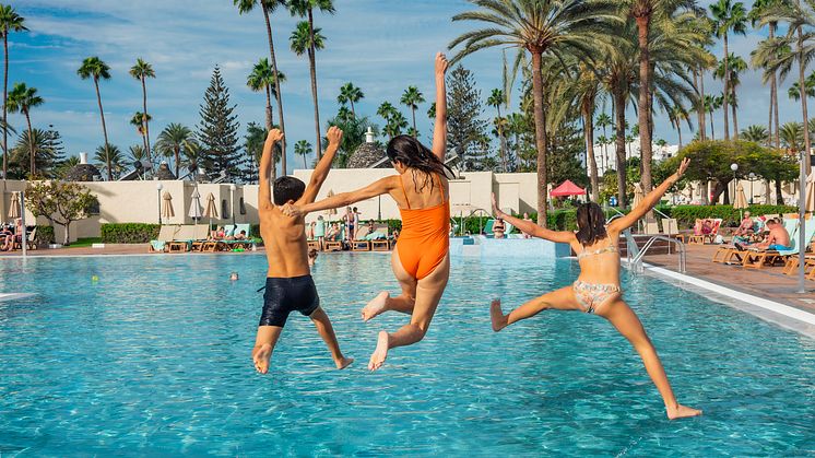 hd-parque-cristobal-gran-canaria-playa-del-ingles-gran-canaria-tui-family-pool.jpg