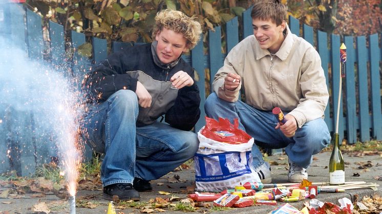 Die Knallerei zum Jahreswechsel ist nicht jedermanns Sache. Foto: SIGNAL IDUNA