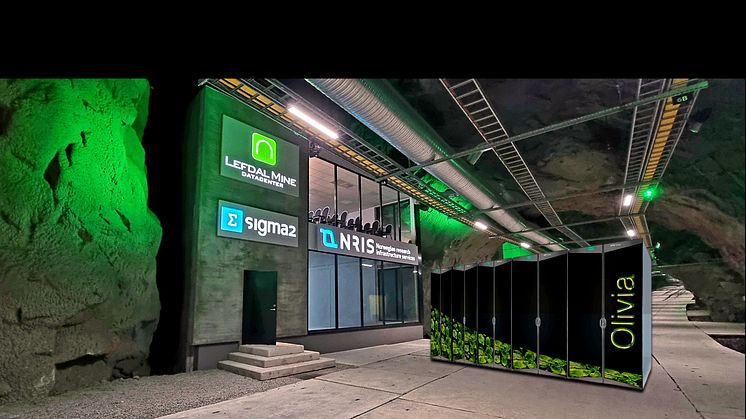 Olivia ankommer våren 2025 og skal installeres i Sigma2s datahall hos Lefdal Mine Datacenter til venstre i illustrasjonsbildet. Navnet er en referanse til mineralet olivin, som tidligere ble utvunnet i gruven, som nå er omgjort til datasenter. 