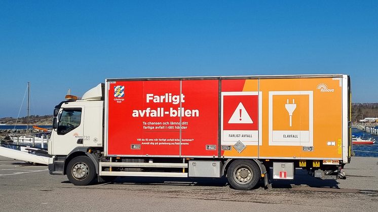 Måndag 26 augusti startar Farligt avfall-bilen sin hösttur tillsammans med Återbruksbilen. 