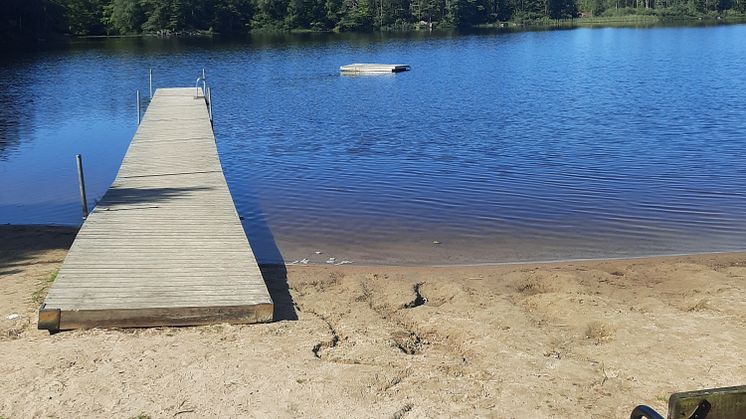 Bryggan på Orlundens badplats.