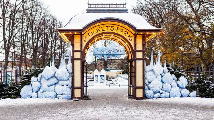 Entré till Malmö Folkets Park i vinterskrud. Foto: Christian Andersson, Apelöga